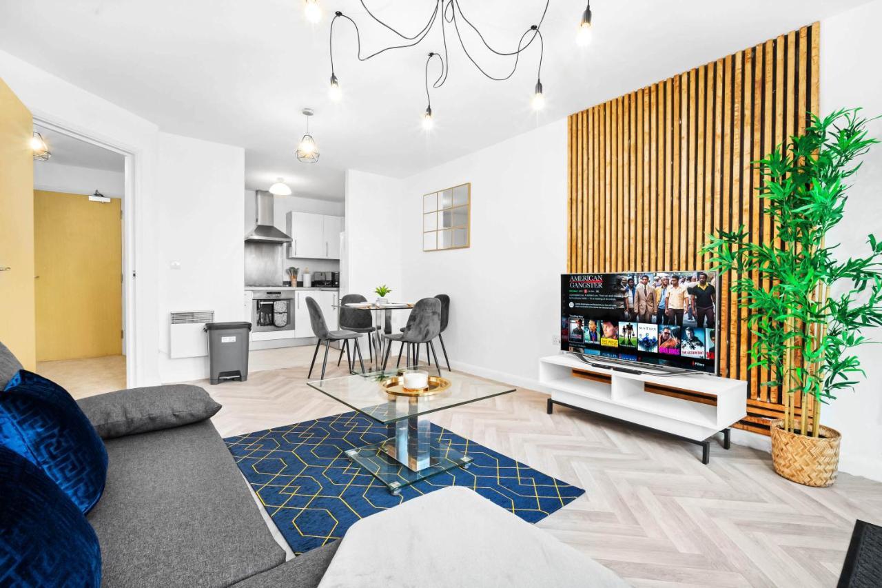 برمنغهام New Luxury City Centre Apartment By Azura Nights المظهر الخارجي الصورة